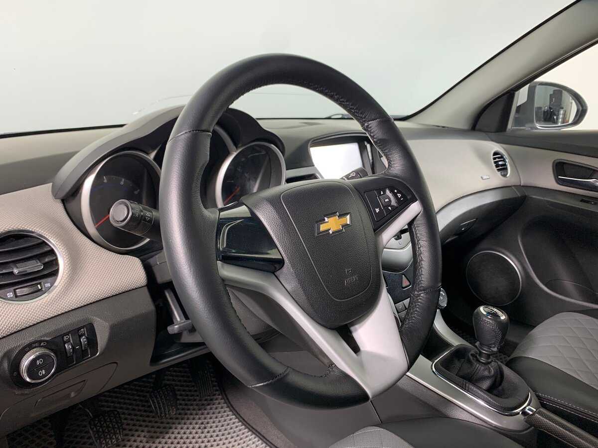 Купить Chevrolet Cruze, 2012, 306 914 км, фото №12