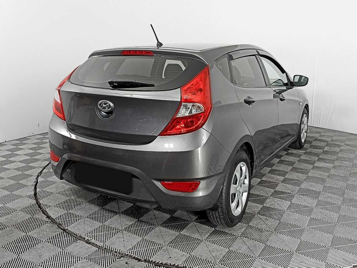 Купить Hyundai Solaris, 2014, 151 383 км, фото №4