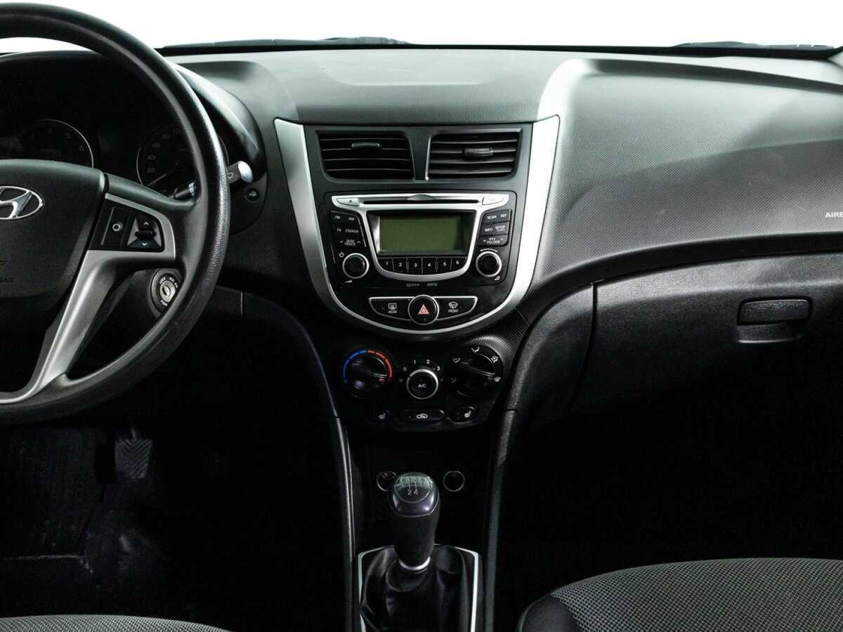 Купить Hyundai Solaris, 2013, 124 550 км, фото №14