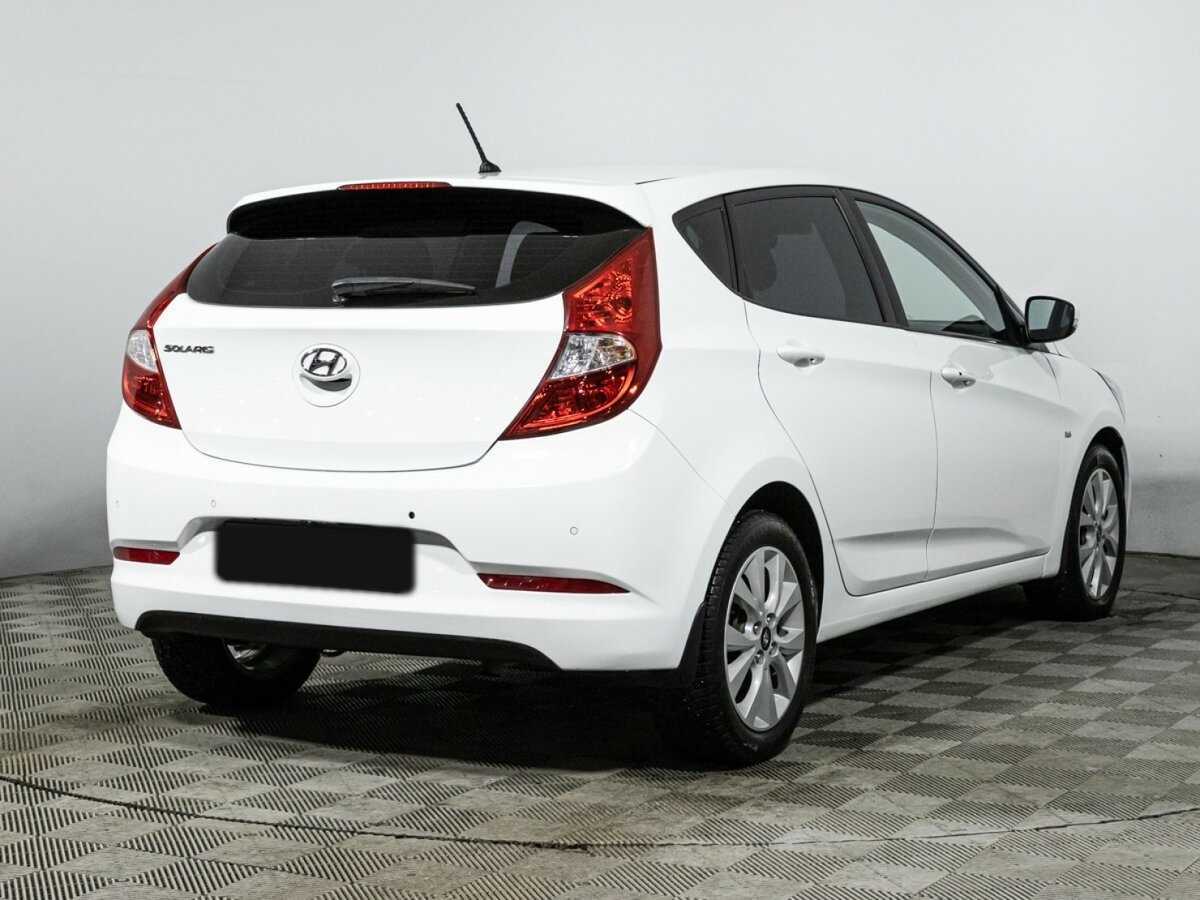 Купить Hyundai Solaris, 2016, 118 872 км, фото №4