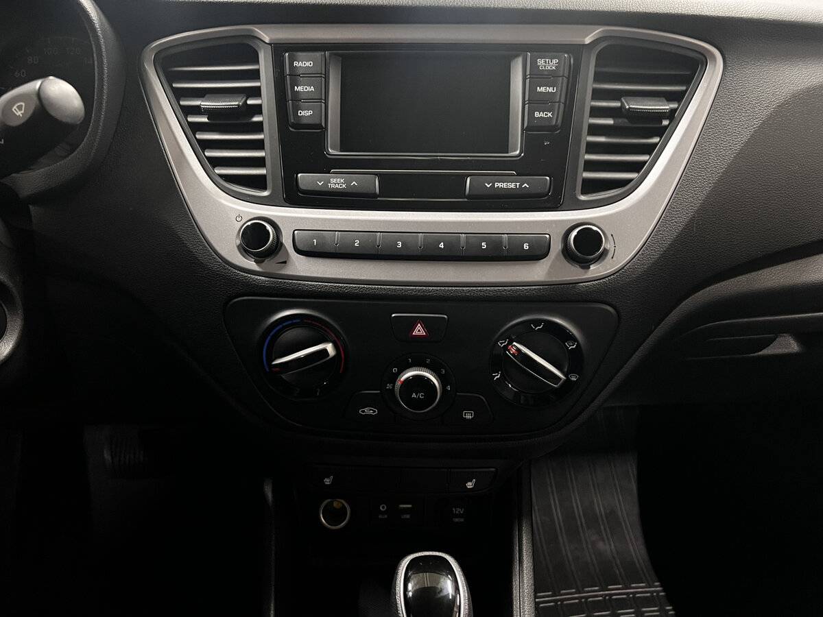 Купить Hyundai Solaris, 2017, 88 195 км, фото №13