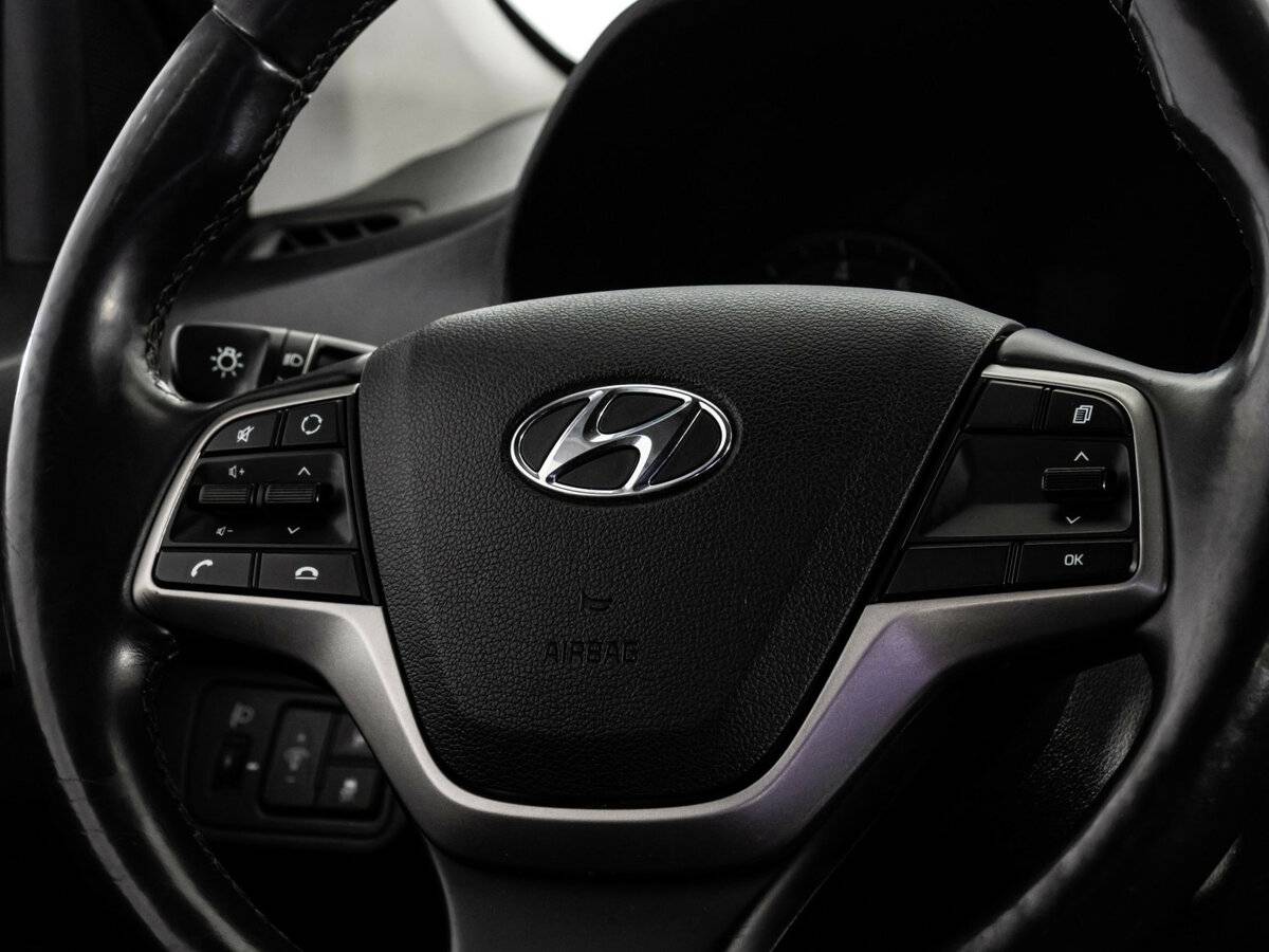 Купить Hyundai Solaris, 2018, 74 032 км, фото №10