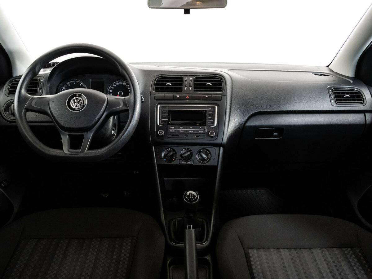 Купить Volkswagen Polo, 2017, 185 342 км, фото №10