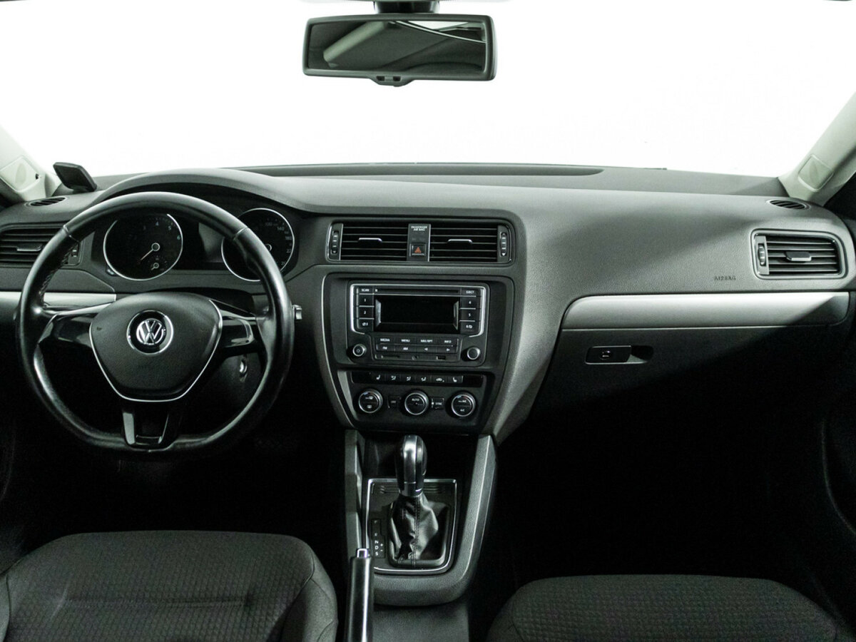 Купить Volkswagen Jetta VI Рестайлинг, 2016, 247 728 км, фото №13