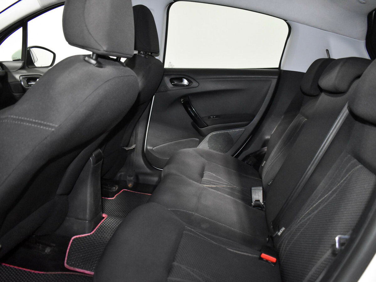 Купить Peugeot 208 I, 2013, 190 000 км, фото №11